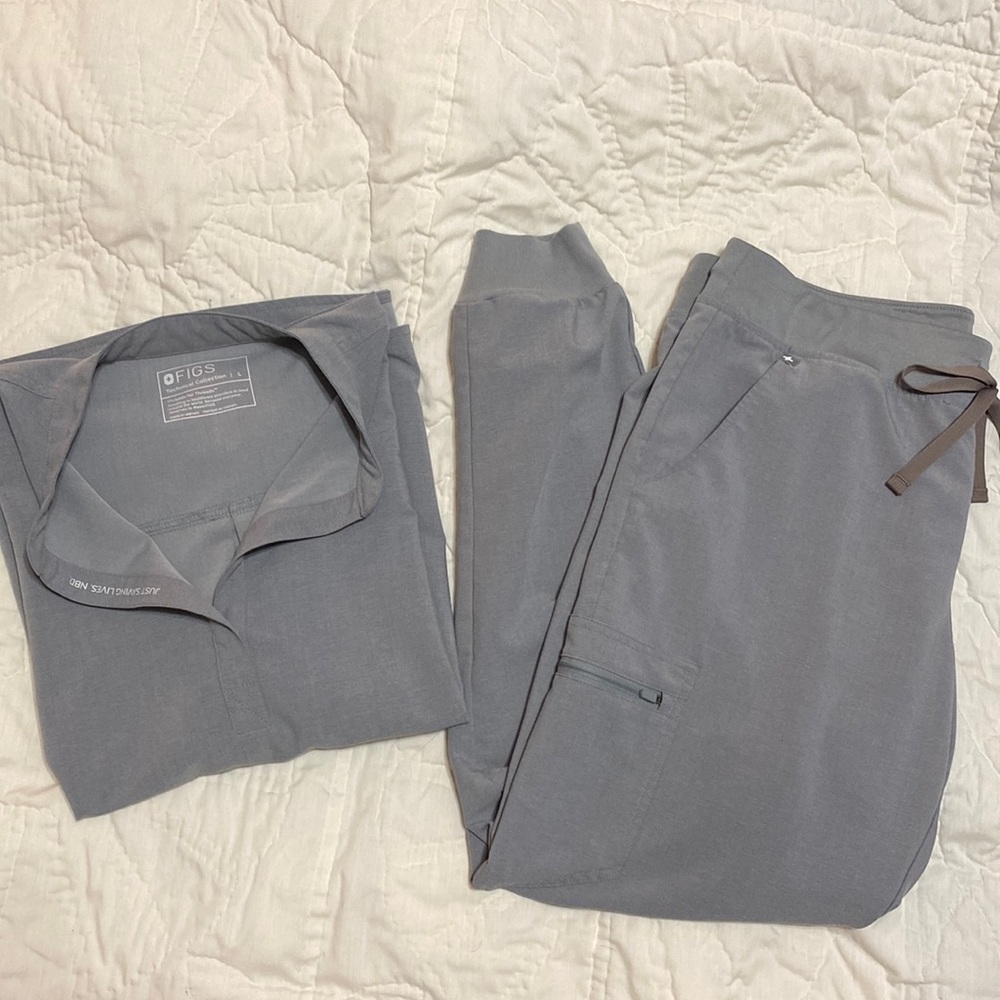 FIGS Dark Space Grey set